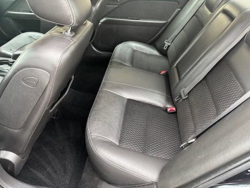 Used 2009 Ford Fusion SEL image 3