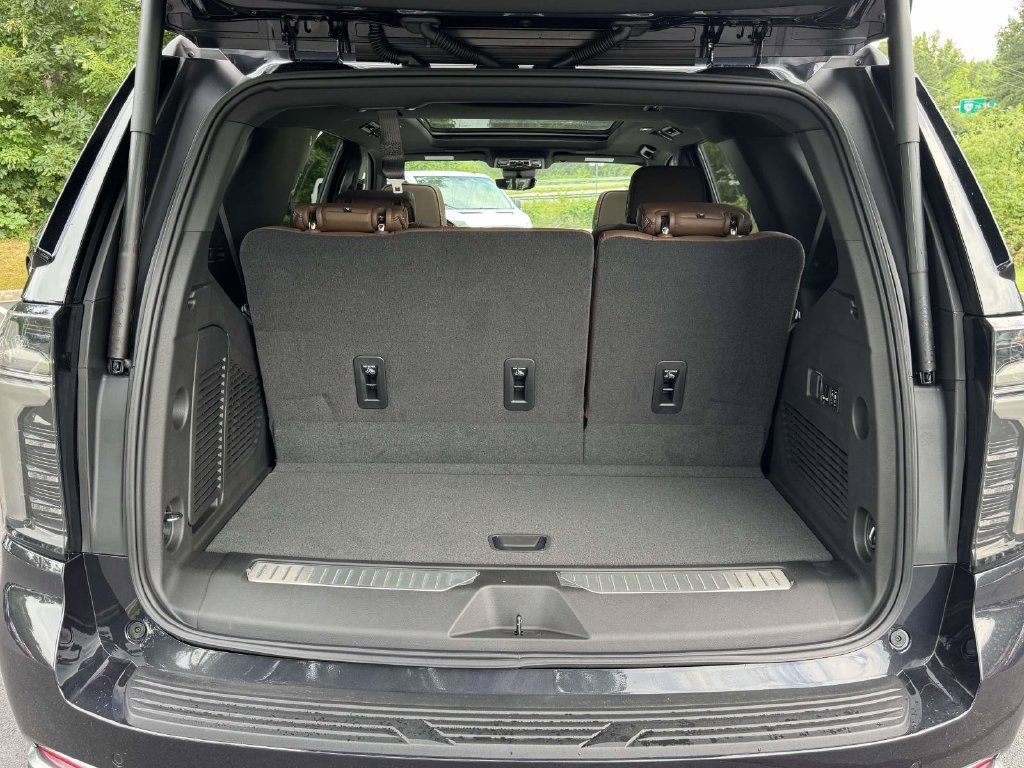 New 2026 Chevrolet Tahoe High Country AWD/4WD image 16