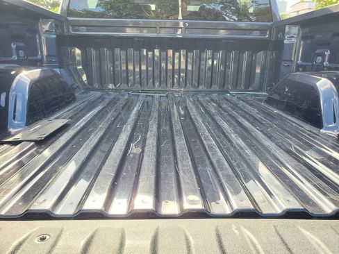 Used 2023 GMC Sierra 1500 SLE RWD image 8