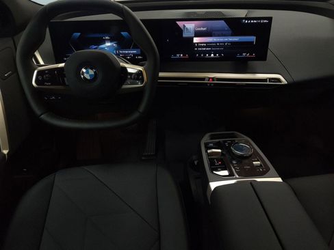 New 2026 BMW iX xDrive60 image 23
