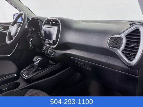 Used 2025 Kia Soul LX w/ LX Technology Package image 26