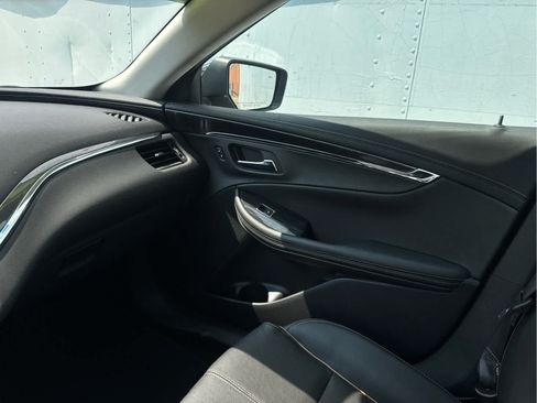 Used 2017 Chevrolet Impala Premier FWD image 29