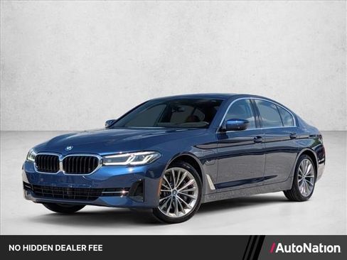 Used 2023 BMW 530e xDrive w/ Premium Package AWD/4WD image 1