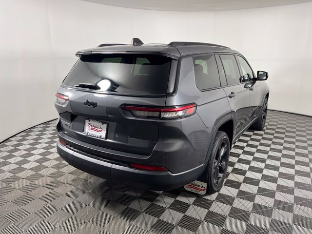 Used 2023 Jeep Grand Cherokee L Laredo AWD/4WD image 7