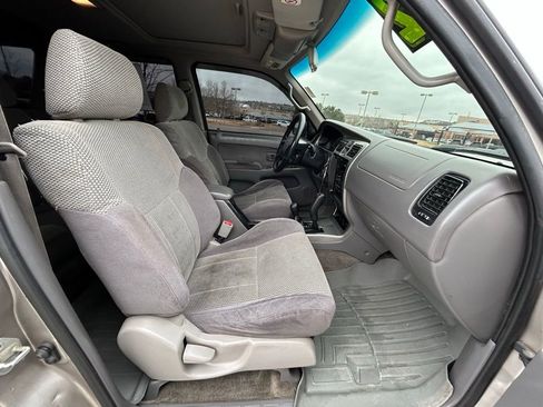 Used 2002 Toyota 4Runner SR5 image 29