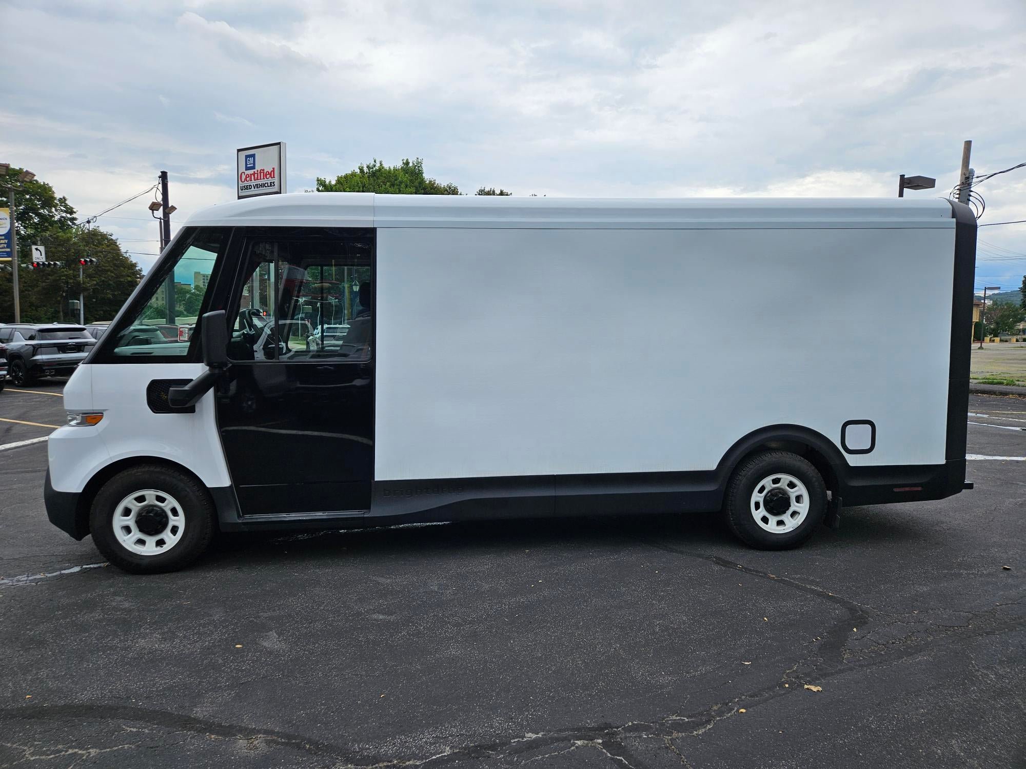 Used 2024 Chevrolet Brightdrop 600 w/ Commercial Equipment Package AWD/4WD image 3