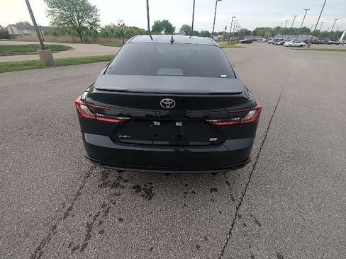 Used 2026 Toyota Camry SE w/ Convenience Package image 6