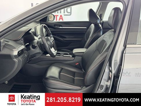 Used 2024 Nissan Altima 2.5 SR image 14