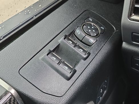 Certified 2018 Ford F150 Raptor w/ Equipment Group 802A Luxury image 13