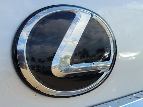 Used 2023 Lexus GX 460 Premium w/ Accessory Package image 10