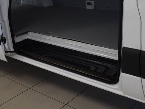 Used 2019 Mercedes-Benz Sprinter 2500 image 20