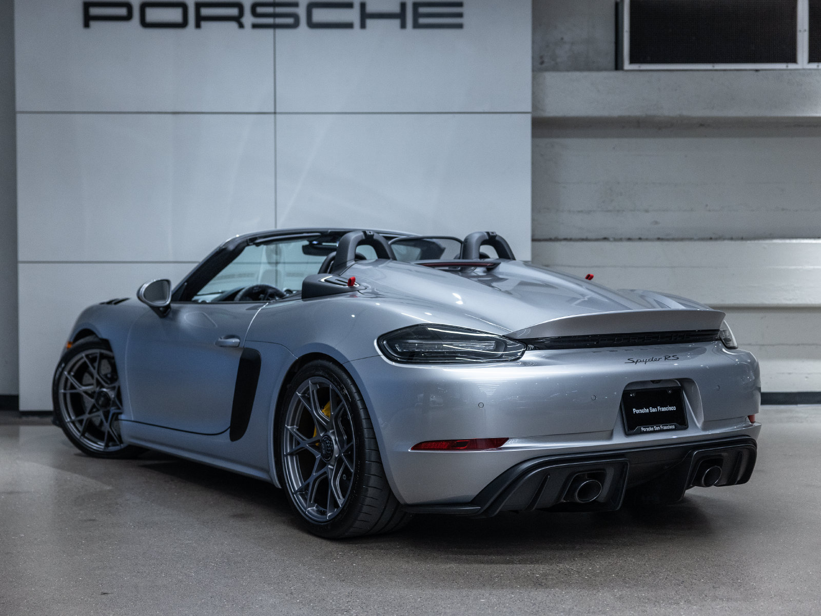 Certified 2025 Porsche 718 Boxster Spyder RS RWD image 3