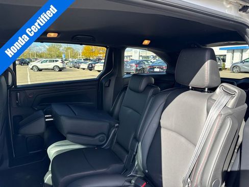 Certified 2024 Honda Odyssey Sport image 12