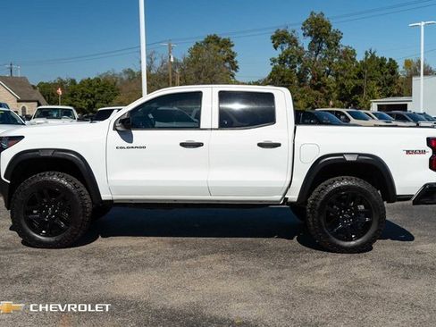 Used 2023 Chevrolet Colorado Trail Boss w/ Advanced Trailering Package image 10