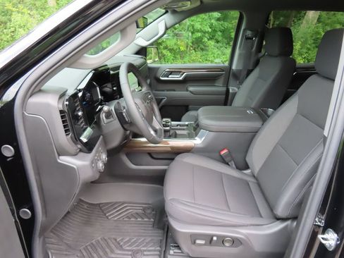 New 2026 Chevrolet Silverado 1500 RST AWD/4WD image 25