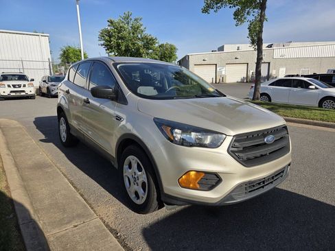 Used 2018 Ford Escape S FWD image 3