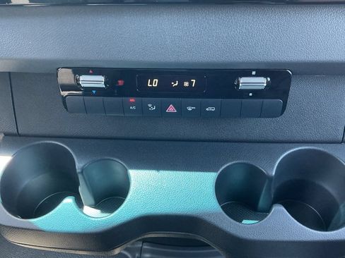 Used 2025 Mercedes-Benz Sprinter 4500 image 26