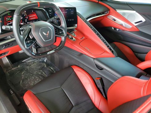 Used 2023 Chevrolet Corvette Z06 w/ Z07 Performance Package RWD image 15