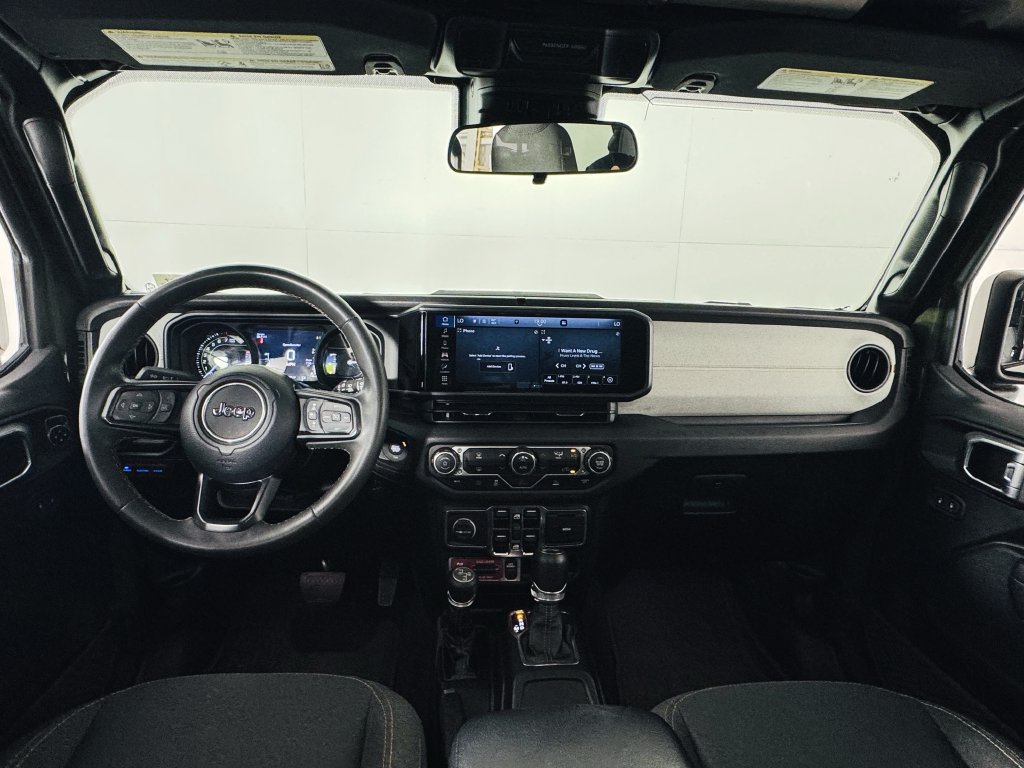 Used 2024 Jeep Wrangler Unlimited AWD/4WD image 20