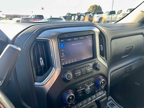 Used 2022 Chevrolet Silverado 1500 LTZ w/ LTZ Premium Package image 16