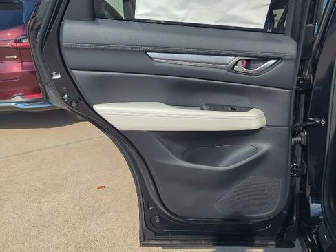 New 2025 MAZDA CX-5 AWD 2.5 S w/ Premium Plus Pkg image 8