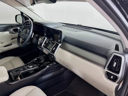 Used 2023 Kia Sorento SX Prestige image 28
