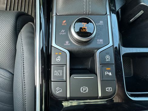 Used 2025 Kia Sorento SX Prestige AWD/4WD image 35