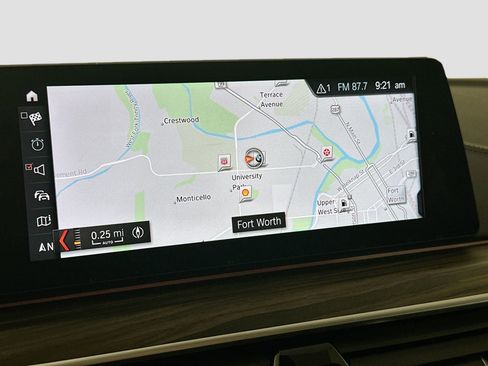 Used 2018 BMW M550i xDrive image 13