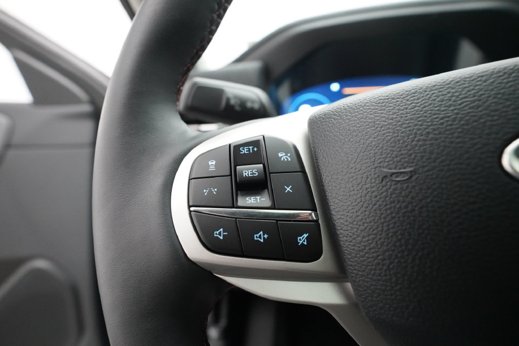 Used 2026 Ford Explorer Active w/ Active Comfort Package AWD/4WD image 18