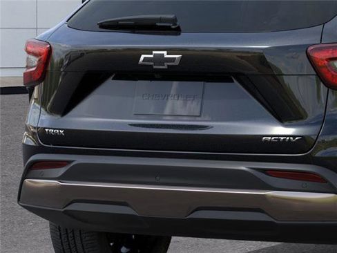 New 2026 Chevrolet Trax ACTIV w/ Driver Confidence Package image 14