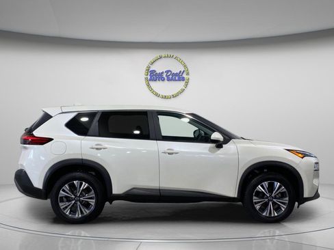Used 2023 Nissan Rogue SV AWD/4WD image 6