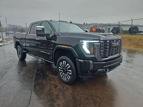 Used 2024 GMC Sierra 2500 Denali Ultimate w/ Max Trailering Package image 7