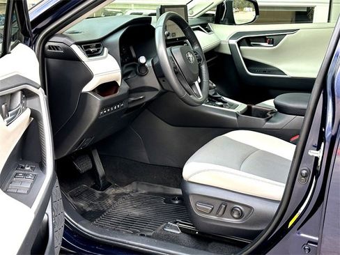 Used 2024 Toyota RAV4 Limited w/ Advanced Technology Package image 10