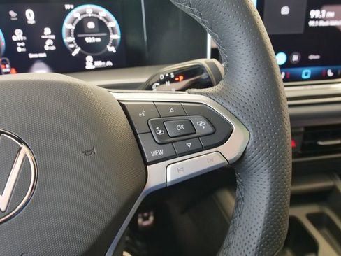 New 2026 Volkswagen Tiguan SE R-Line image 23