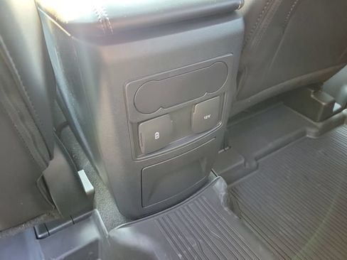 Used 2023 Ford Explorer XLT w/ Equipment Group 202A AWD/4WD image 11