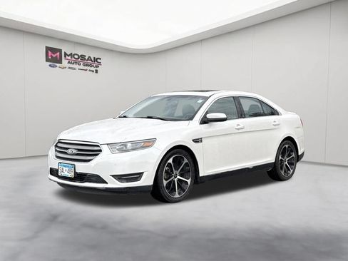 Used 2015 Ford Taurus SEL w/ Equipment Group 201A FWD image 4