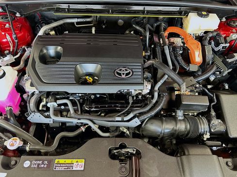 Used 2025 Toyota Crown AWD/4WD image 28