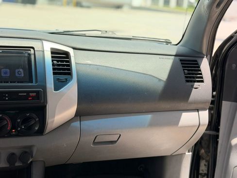 Used 2012 Toyota Tacoma PreRunner w/ TRD Off-Road Pkg RWD image 29