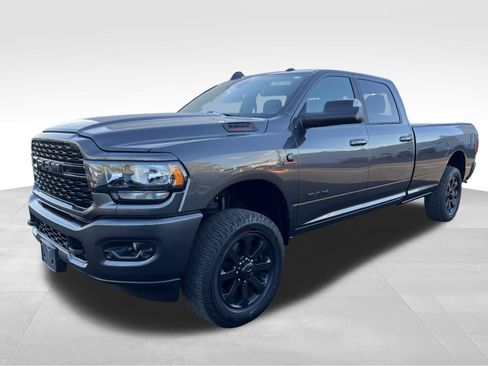 Used 2022 RAM 3500 Big Horn w/ Level C Equiment Group AWD/4WD image 10