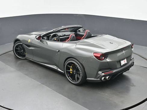 Used 2020 Ferrari Portofino RWD image 41