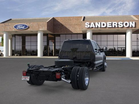 New 2026 Ford F550 4x4 Crew Cab image 8