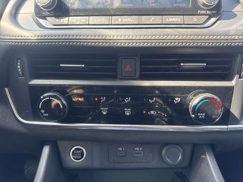 Used 2021 Nissan Rogue S image 17