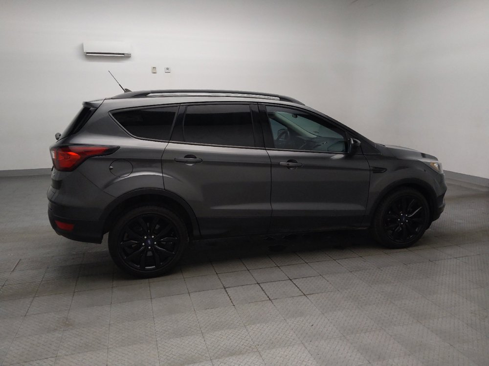 Used 2019 Ford Escape SE FWD image 10