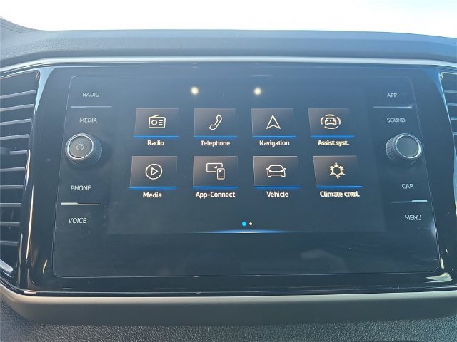 Used 2022 Volkswagen Atlas Cross Sport SE FWD image 18