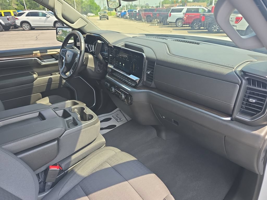 Used 2022 Chevrolet Silverado 1500 RST w/ Protection Package AWD/4WD image 24