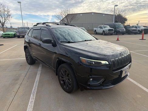 Used 2021 Jeep Cherokee High Altitude image 1