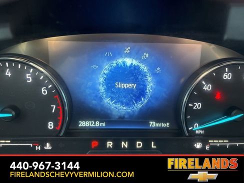 Used 2022 Ford Explorer XLT image 2