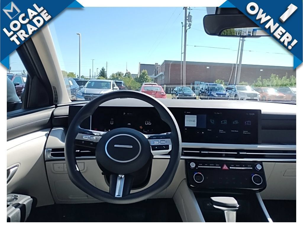 Used 2025 Hyundai Tucson SEL FWD image 16