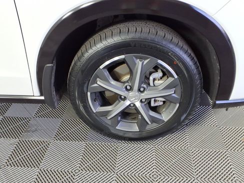 Used 2025 Honda HR-V EX-L image 7