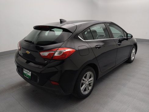 Used 2018 Chevrolet Cruze LT w/ Convenience Package image 9